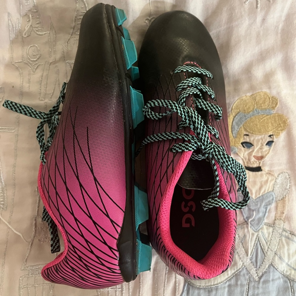 Girl soccer cleats size 13 kids